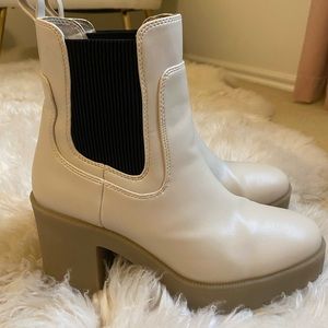 Chinese Laundry booties